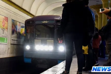 Bakı metrosunda qan düşdü: Adamı vurub qaçdı - VİDEO