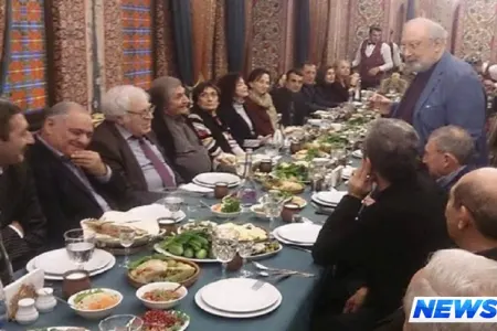 Rüstəm İbrahimbəyov Bakıya gəlib - FOTO