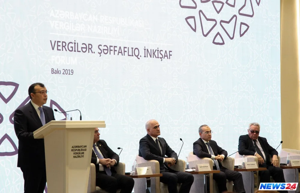 "Vergilər, Şəffaflıq, İnkişaf" mövzusunda forum keçirilib - FOTOLAR