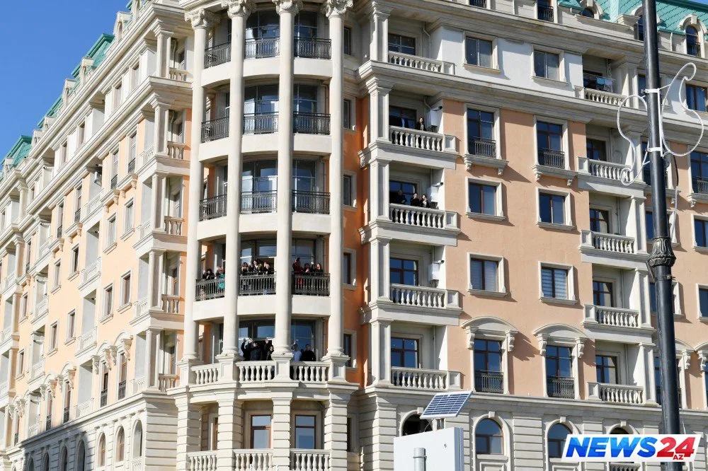 İlham Əliyev Sumqayıt sakinləri ilə görüşüb - FOTOLAR