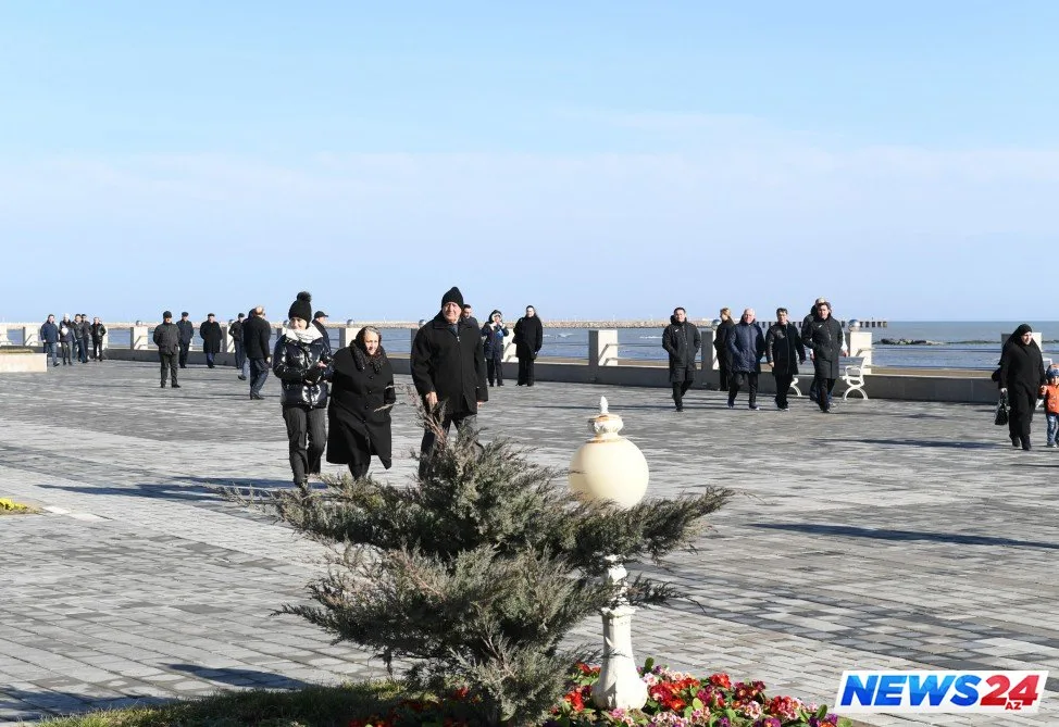 İlham Əliyev Sumqayıt sakinləri ilə görüşüb - FOTOLAR