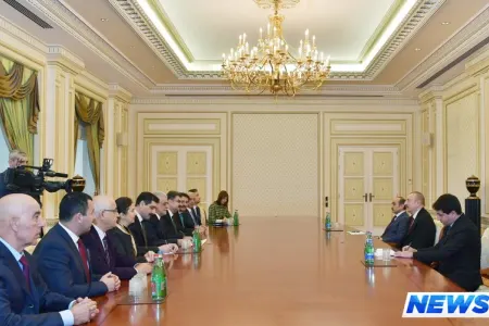 İlham Əliyev Türkiyə-Azərbaycan parlamentlərarası dostluq qrupunun nümayəndə heyətini qəbul edib - FOTO