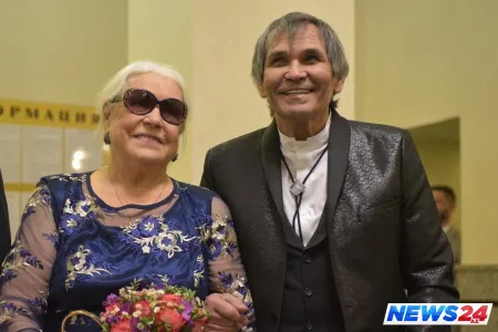 Prodüserin canlı yayımda burnundan qan açıldı