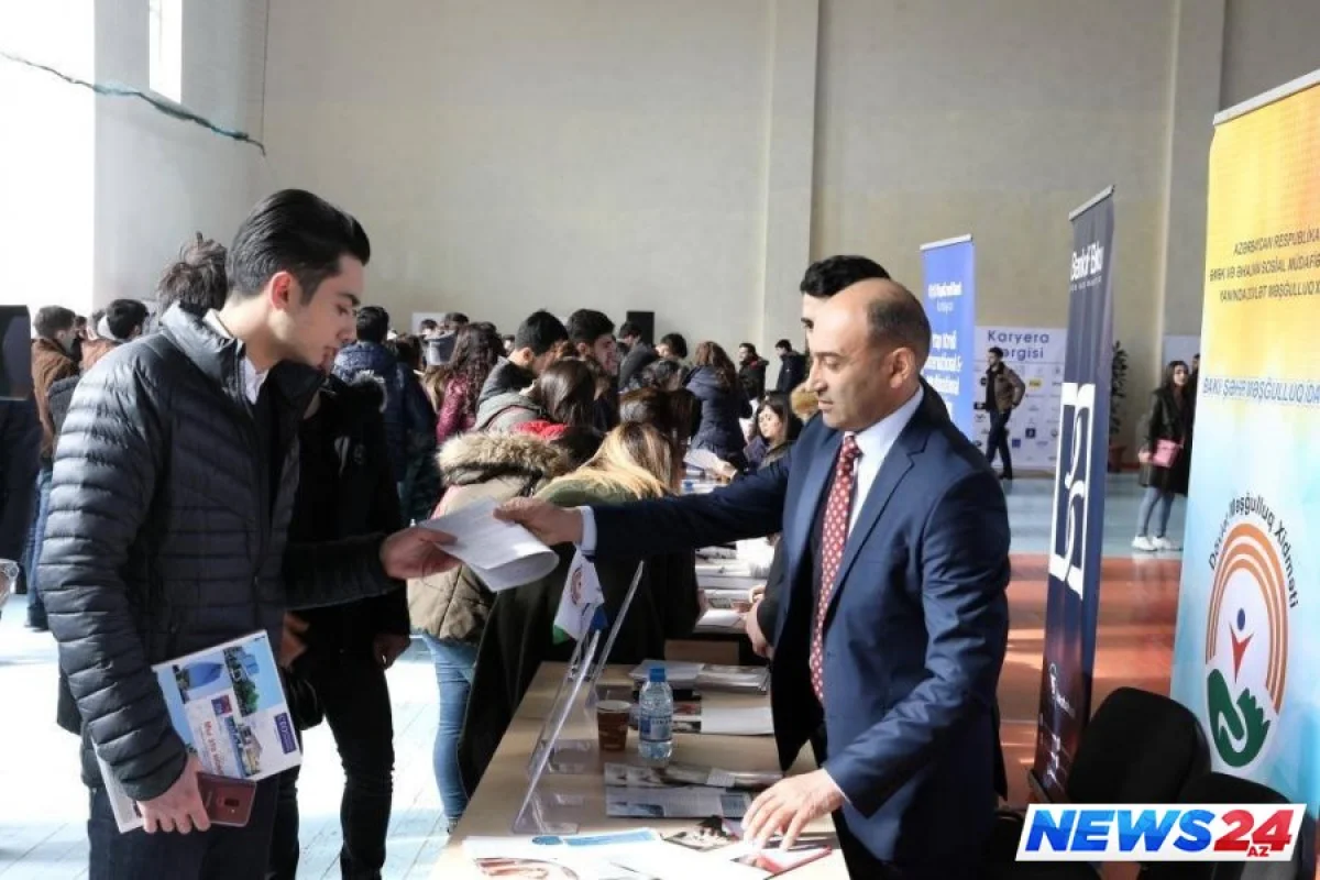 Dövlət Məşğulluq Xidməti “Karyera sərgisi”ndə iştirak edib - FOTO