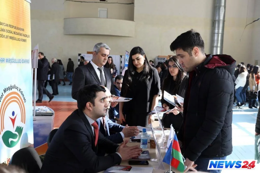 Dövlət Məşğulluq Xidməti “Karyera sərgisi”ndə iştirak edib - FOTO