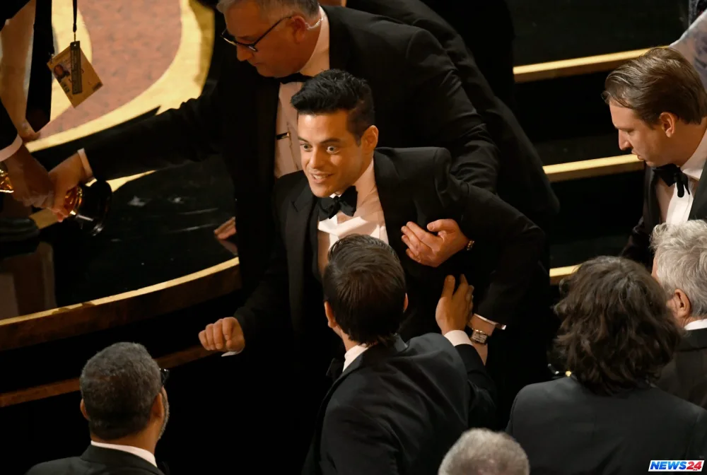 “Oskar” alan aktyor yıxıldı – FOTOLAR