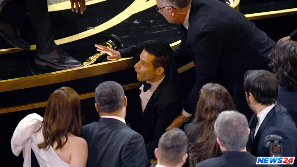 “Oskar” alan aktyor yıxıldı – FOTOLAR