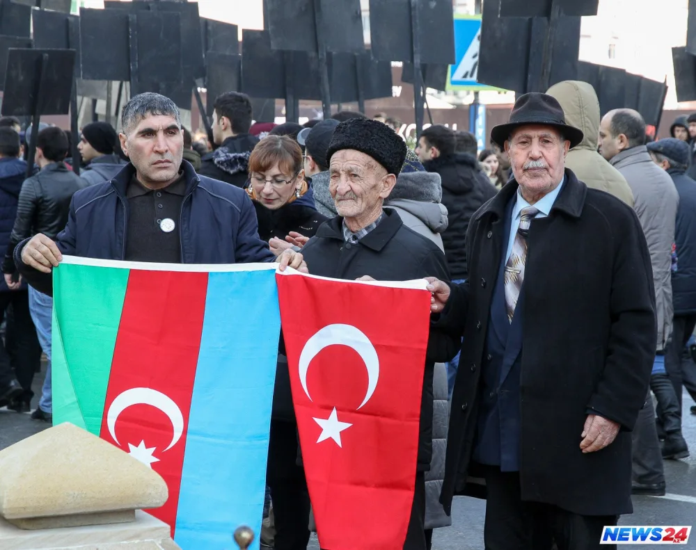 Anaların 27 illik fəryadı - FOTO - VİDEO