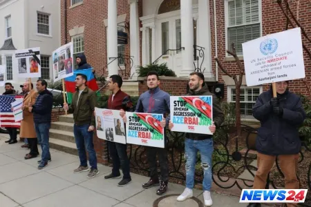 Azərbaycanlılar Ermənistanın Vaşinqtondakı səfirliyi qarşısında etiraz aksiyası