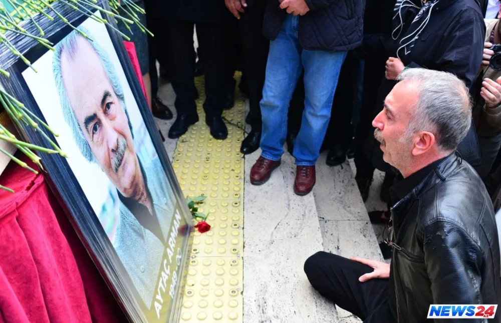 Məşhur aktyor son mənzilə yola salındı - FOTO