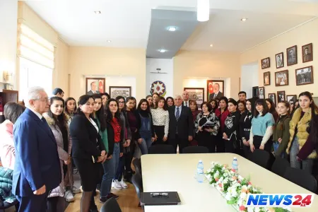 Dillər Universiteti ilə BTMİF arasında memorandum imzalanıb