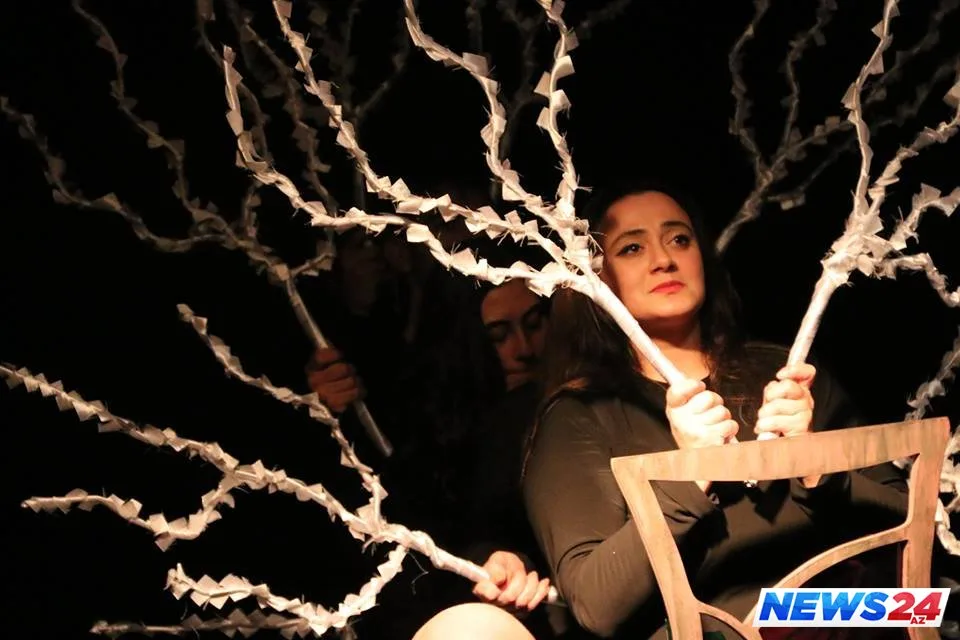 YUĞ Dövlət Teatrı festivalda dörd tamaşa ilə iştirak edəcək - FOTO