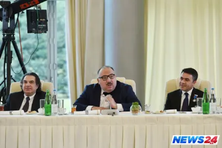 Bəhram Bağırzadə Bakıda Hacı Zeynəlabdin Tağıyevə heykəl qoyulmasını təklif edib