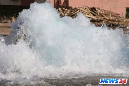 Babək prospektində magistral su xəttində qəza