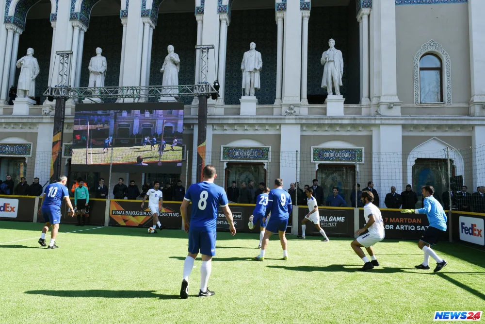 Prezident İlham Əliyev “Bakı 2019: Ulduzlar Finalı” qarşılaşmasını izləyib