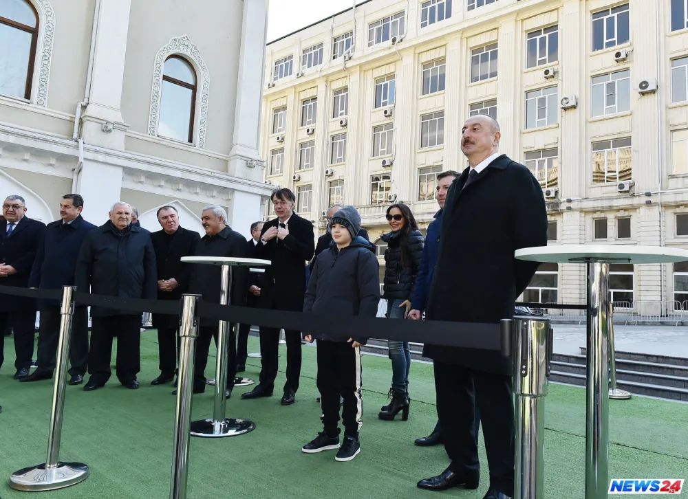 Prezident İlham Əliyev “Bakı 2019: Ulduzlar Finalı” qarşılaşmasını izləyib