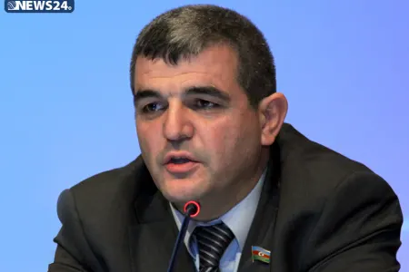 Fazil Mustafa: "Xidmət sektorları bazar günü də işləməlidirlər"