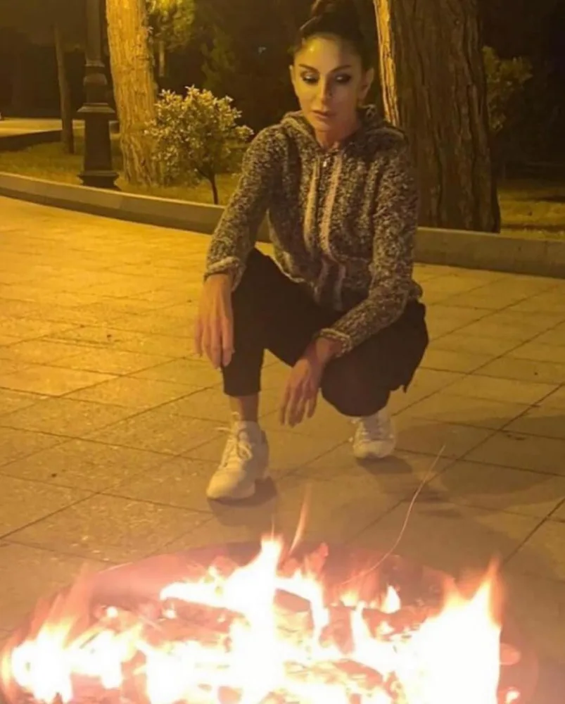 GÜNÜN FOTOSU: Prezident və Birinci Xanım ailəsi ilə tonqal başında - FOTO