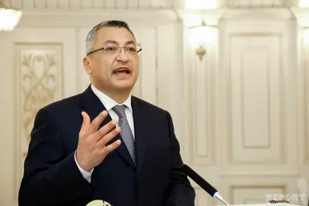 Rövşən Rzayev: "Yanan binanın sakinləri kirayə evlərlə təmin olunacaq"