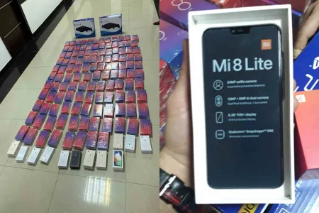 Mobil telefonları qanunsuz keçirmək istəyən şəxslər saxlanılıb