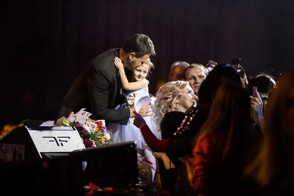 Xalq artisti Emin Ağalarov Daşkənddə konsert proqramı ilə çıxış edib - FOTO