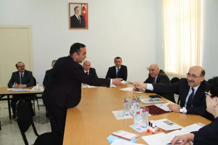 Nazir Əbülfəs Qarayev Cocuq Mərcanlıda vətəndaşlarla görüşüb