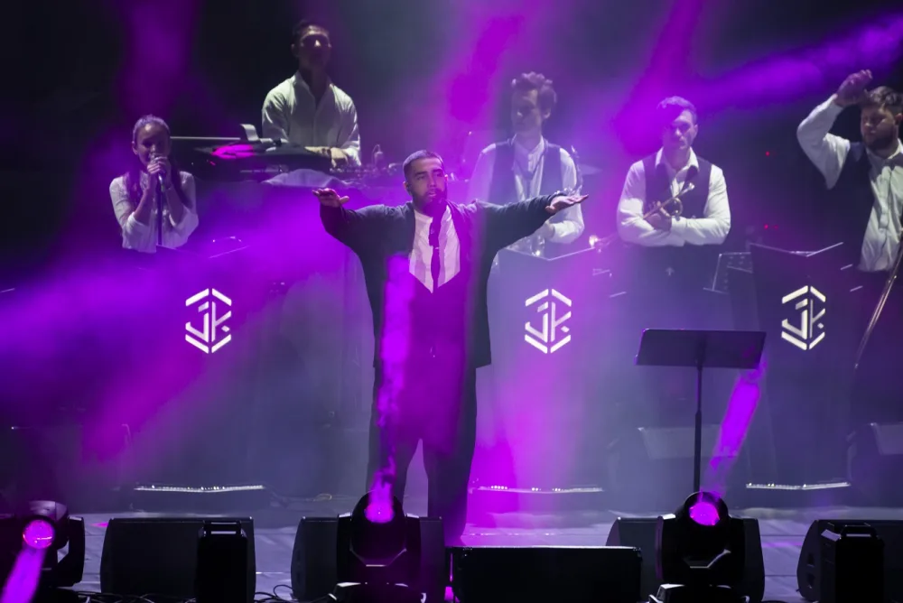 Doğma dilində danışa bilməyən Jay Khalibdən etiraflar - FOTO