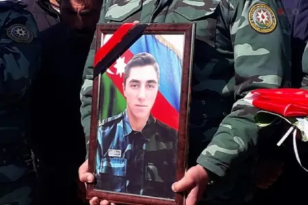 İran-Azərbaycan sərhədində atışmada həlak olan əsgər dəfn edilib