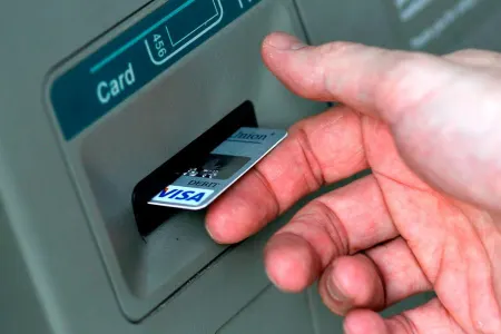 Müharibə əlillərinin təqaüdü artırılır