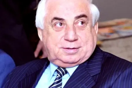 Hadı Rəcəbli: Təhqirdən yorulmuşuq