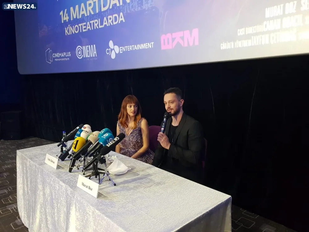 Murat Boz və Seda Bakan azərbaycanlı jurnalistlərlə mətbuat konfransında - FOTO