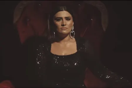 Azərbaycanlı xanəndə “İlk məhəbbətim”i dəyişdi - VİDEO