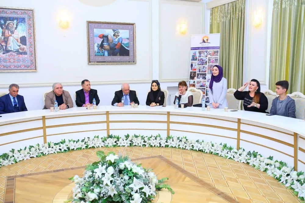 Tanınmış şairlərlə lal və kar oxucuların görüşü olub - FOTO