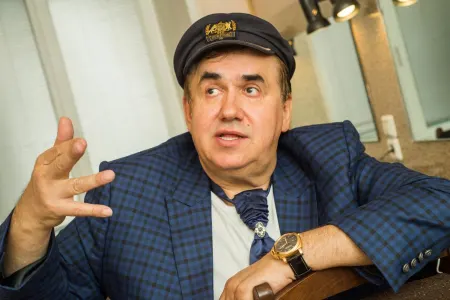 Məşhur aktyor Maksim Qalkin haqda: "O, səfehdir"