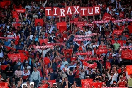 Təbriz azərkeşlərin "Qarabağ" çağırışı ilə belə silkələndi - VİDEO