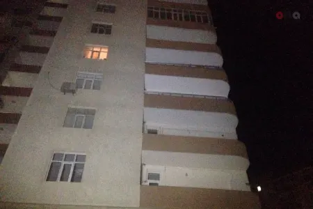 Yasamalda 16 yaşlı qız intihar edib