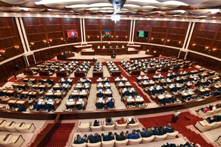 Azərbaycanda iki Konstitusiya qanunu ləğv olunur