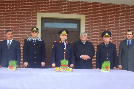 İsmət Əliyev Sabirabad rayonunda qaçqın və məcburi köçkünlərlə görüşüb - FOTO