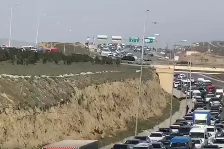 Lökbatan dairəsində görünməmiş tıxac - VİDEO