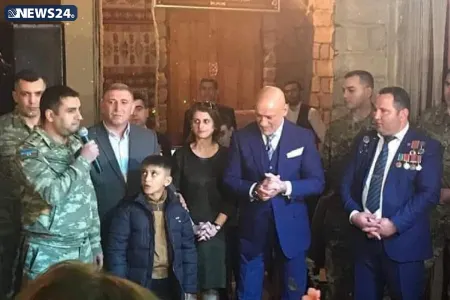 Elkapone Bakıya gəldi – üç nəfərə ev bağışladı – FOTO