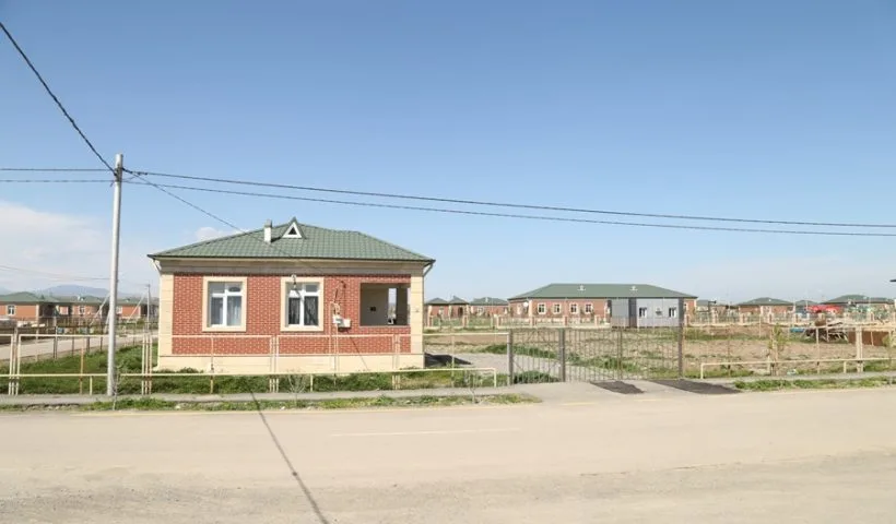 Azərbaycan əsgərləri müğənnilərlə belə rəqs etdilər – FOTO - VİDEO - YENİLƏNİB