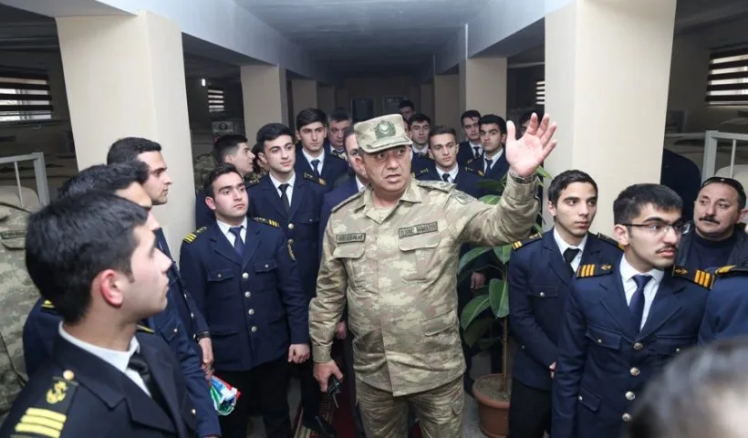 Azərbaycan əsgərləri müğənnilərlə belə rəqs etdilər – FOTO - VİDEO - YENİLƏNİB