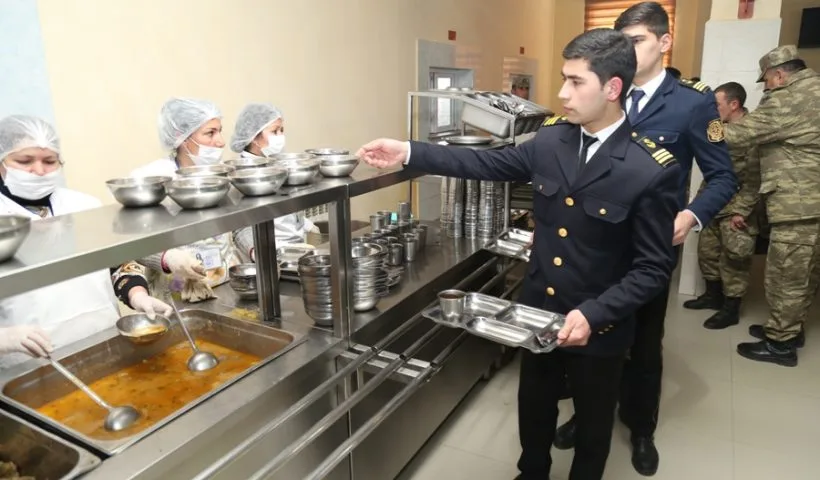 Azərbaycan əsgərləri müğənnilərlə belə rəqs etdilər – FOTO - VİDEO - YENİLƏNİB