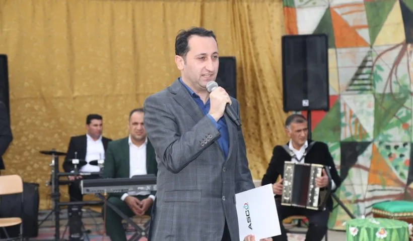 Azərbaycan əsgərləri müğənnilərlə belə rəqs etdilər – FOTO - VİDEO - YENİLƏNİB