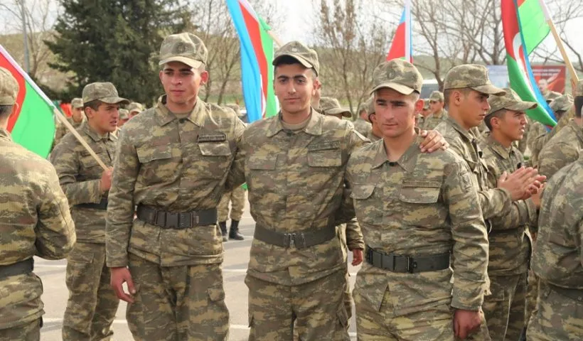 Azərbaycan əsgərləri müğənnilərlə belə rəqs etdilər – FOTO - VİDEO - YENİLƏNİB