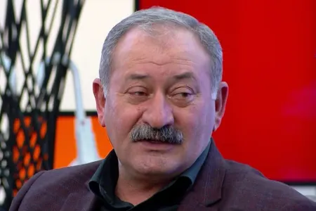 Prezident daha bir xalq artistinə mənzil hədiyyə etdi