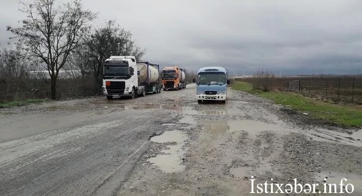 DİQQƏT! Sürücüləri bu yolda xoş olmayan surpriz gözləyir - FOTO - VİDEO