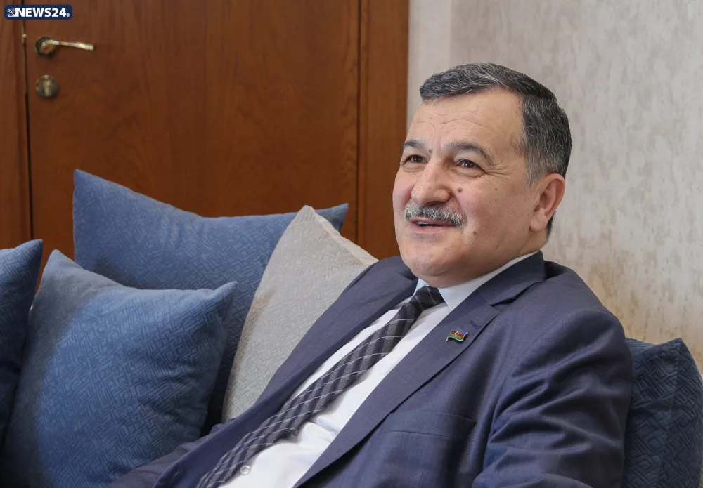 Aydın Mirzəzadə: “Deputat maaşı ilə dolanıram…” - VİDEO –MÜSAHiBƏ