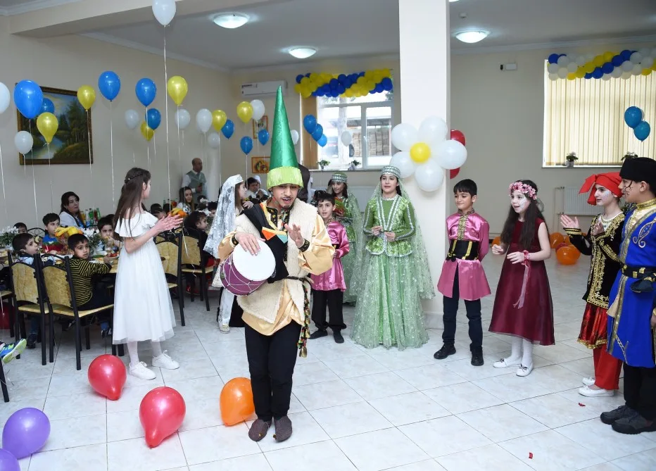 Heydər Əliyev Fondu qayğıya ehtiyacı olan uşaqlara Novruz şənlikləri keçirib