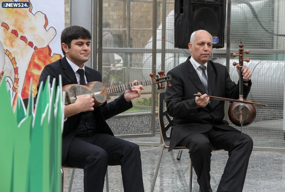 Bakı metrosunda İlaxır Çərşənbə qeyd olunub - FOTO - VİDEO